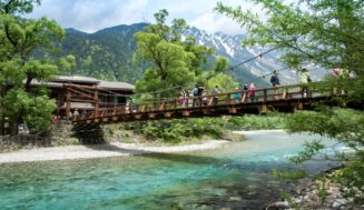 The car-free paradise of Japan for fall hikers is Kamikochi