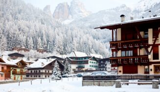 Top Ski Resorts to Visit for Guaranteed Snow This Winter