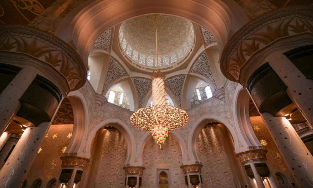 Glamorous stop in the Middle East