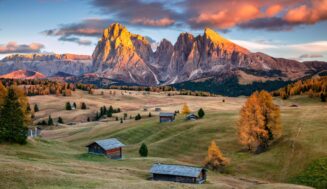 Discover Italy’s Most Beautiful Natural Light Show