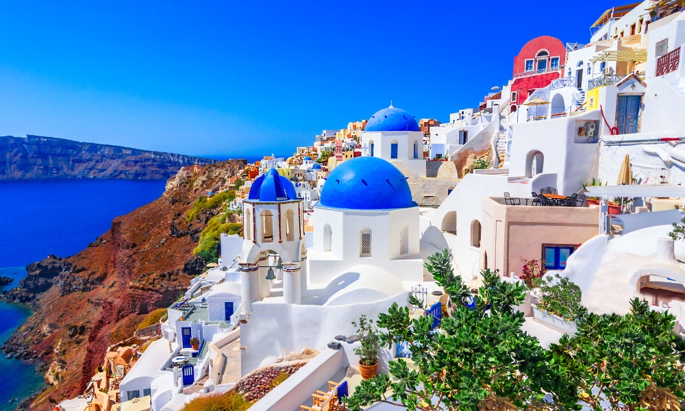 Santorini travel guide