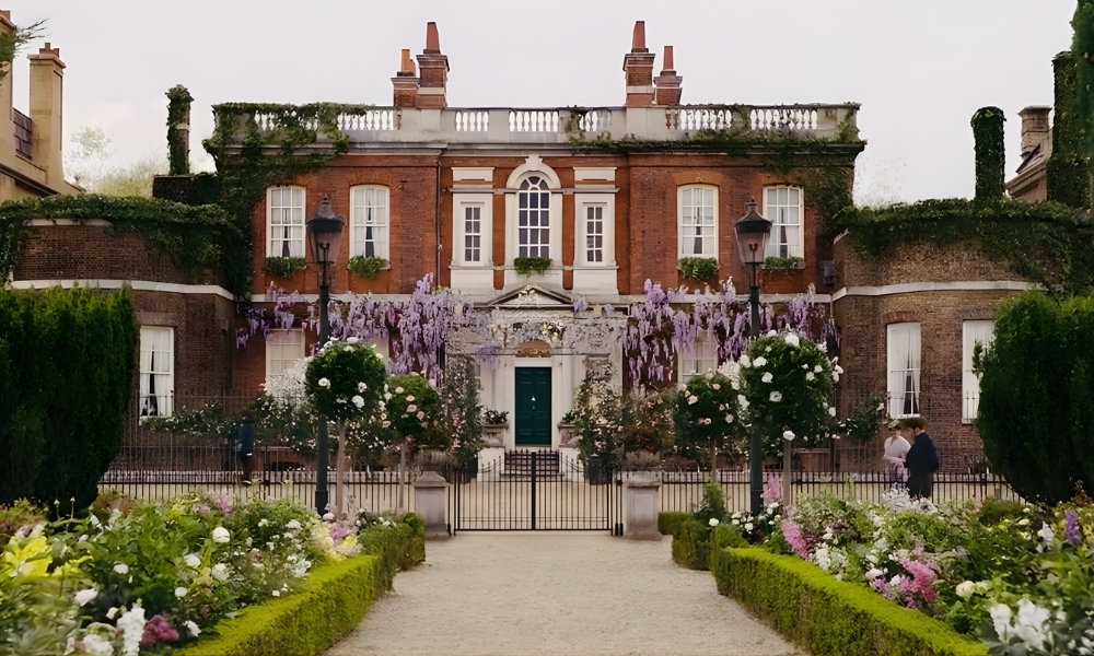 Bridgerton travel guide