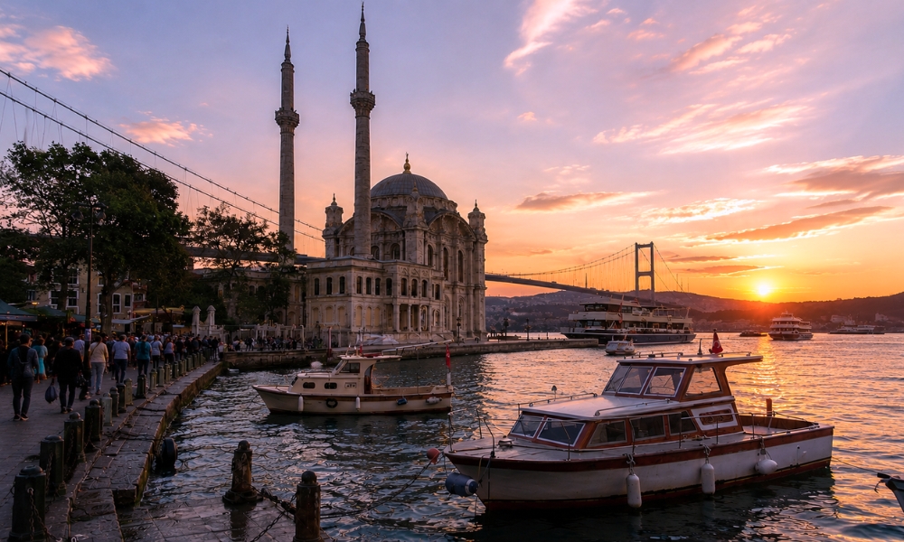 night-centric vacation ideas