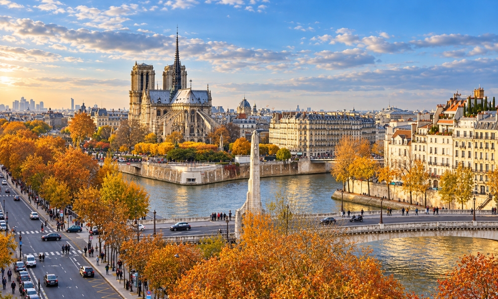 how to plan shoulder season travel
